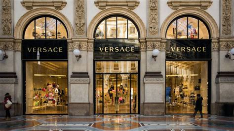 strategia di marketing versace|versace marketing strategy case study.